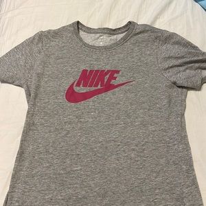 Nike tee
